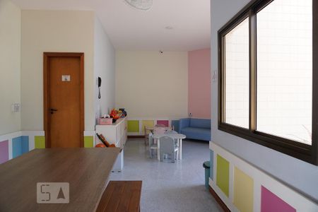Apartamento para alugar com 99m², 3 quartos e 2 vagasÁrea comum - Brinquedoteca