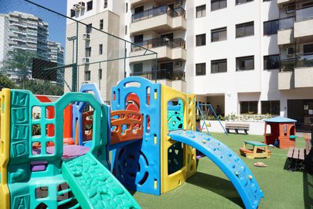Apartamento para alugar com 99m², 3 quartos e 2 vagasÁrea Comum - Playground