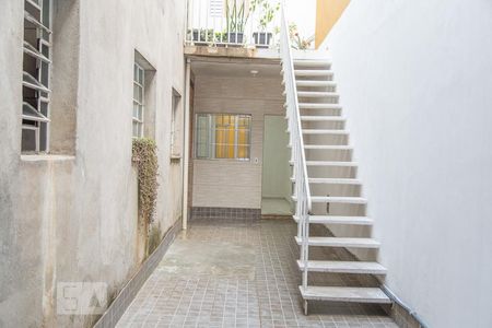 Casa para alugar com 52m², 1 quarto e 1 vaga Casa para alugar com 52m², 1 quarto e 1 vagaQuintal