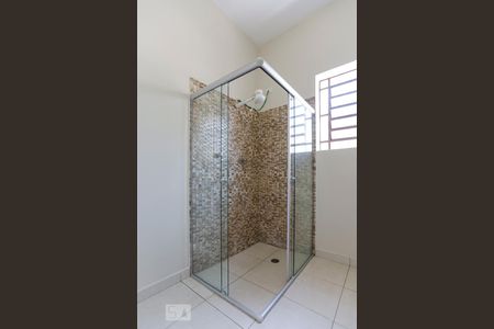 Casa para alugar com 72m², 2 quartos e sem vagaBanheiro