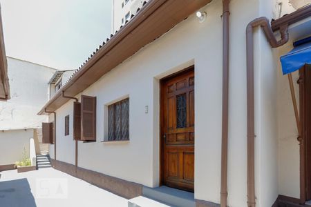 Casa para alugar com 72m², 2 quartos e sem vagaFachada