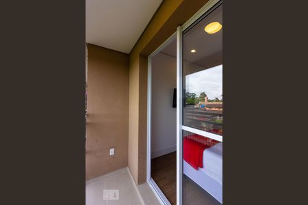 Varanda - Quarto de kitnet/studio para alugar com 1 quarto, 27m² em Granja Viana, Cotia