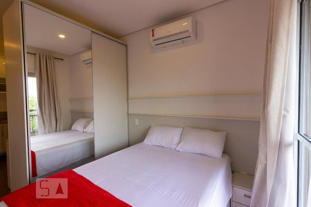 Quarto de kitnet/studio para alugar com 1 quarto, 27m² em Granja Viana, Cotia