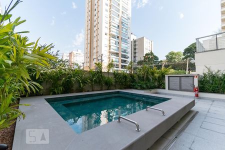 Apartamento à venda com 26m², 1 quarto e sem vagaPiscina