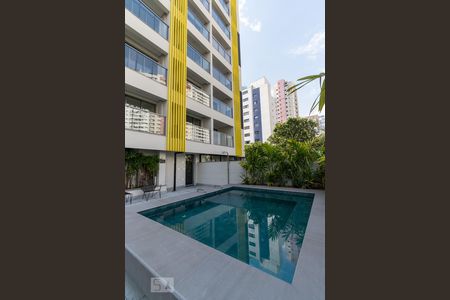 Apartamento à venda com 26m², 1 quarto e sem vagaPiscina