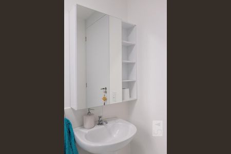 Apartamento à venda com 42m², 2 quartos e 1 vagaBanheiro - espelho 