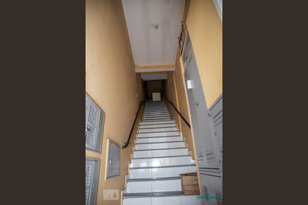 Apartamento para alugar com 55m², 1 quarto e sem vagaEscada