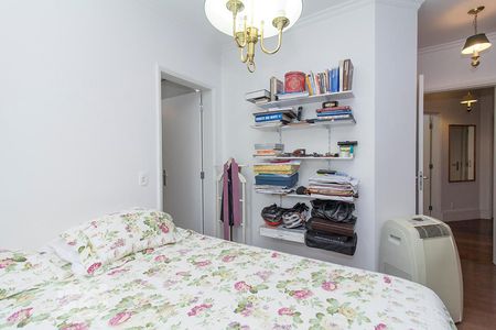 Apartamento à venda com 101m², 3 quartos e 2 vagasQuarto Suíte 1