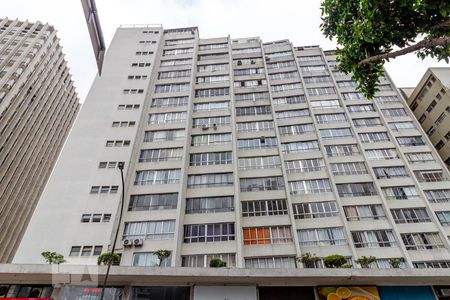 Apartamento para alugar com 40m², 1 quarto e 1 vaga Apartamento para alugar com 40m², 1 quarto e 1 vagaFachada