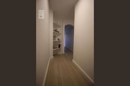 Apartamento para alugar com 200m², 4 quartos e 2 vagasCorredor