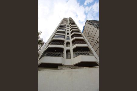 Apartamento para alugar com 200m², 4 quartos e 2 vagasFachada