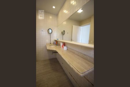 Apartamento para alugar com 200m², 4 quartos e 2 vagasBanheiro