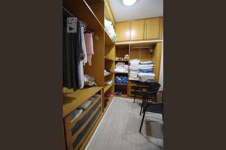 Apartamento para alugar com 200m², 4 quartos e 2 vagasCloset