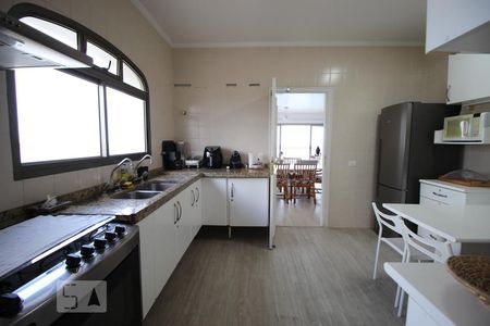 Apartamento para alugar com 200m², 4 quartos e 2 vagasCozinha