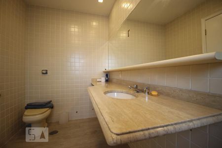 Apartamento para alugar com 200m², 4 quartos e 2 vagasBanheiro