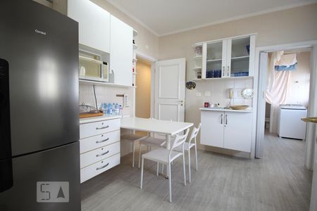 Apartamento para alugar com 200m², 4 quartos e 2 vagasCozinha