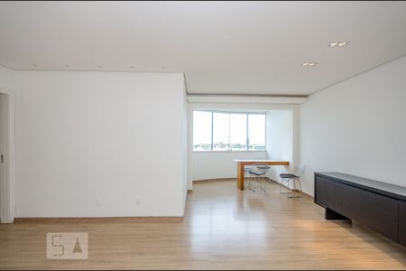 Sala de Apartamento com 3 quartos, 100m² Belvedere