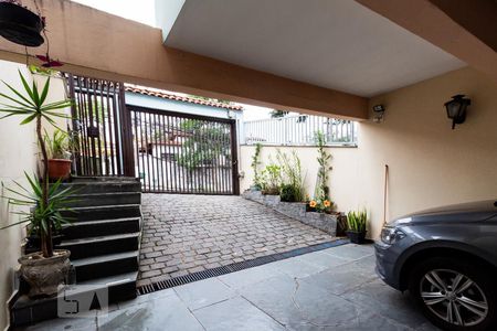 Casa à venda com 168m², 3 quartos e 3 vagasGaragem