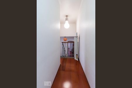 Corredor de casa à venda com 3 quartos, 168m² em Vila Madalena, São Paulo