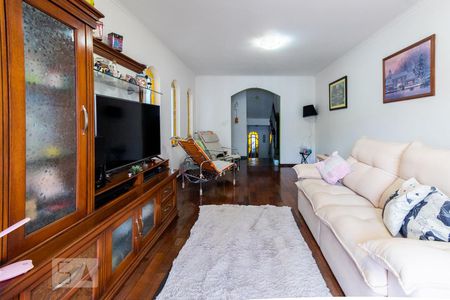 Casa à venda com 168m², 3 quartos e 3 vagasSala