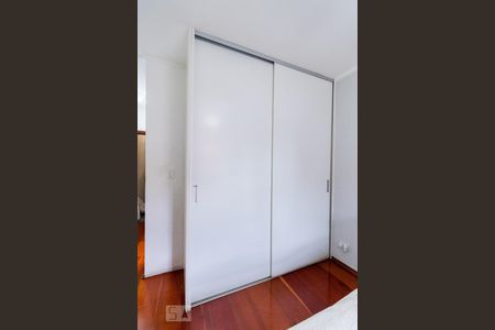 Casa à venda com 168m², 3 quartos e 3 vagasSuíte