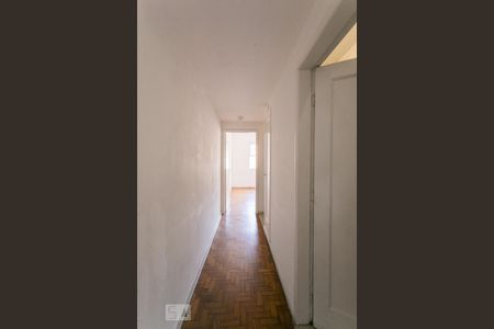 Casa à venda com 108m², 2 quartos e 1 vagaCorredor