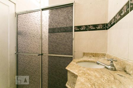 Casa à venda com 108m², 2 quartos e 1 vagaBanheiro