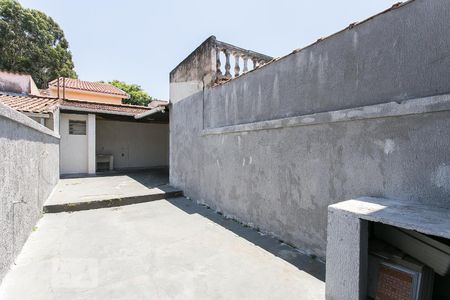 Casa à venda com 108m², 2 quartos e 1 vagaQuintal