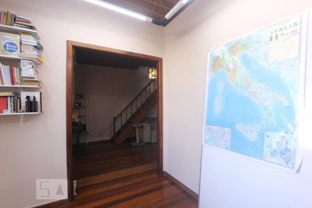 SALA de casa à venda com 4 quartos, 80m² em Passo da Areia, Porto Alegre