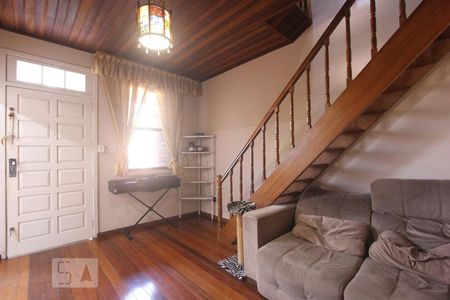 SALA de casa à venda com 4 quartos, 80m² em Passo da Areia, Porto Alegre