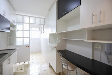 Apartamento para alugar com 75m², 3 quartos e 2 vagas Apartamento para alugar com 75m², 3 quartos e 2 vagasCozinha