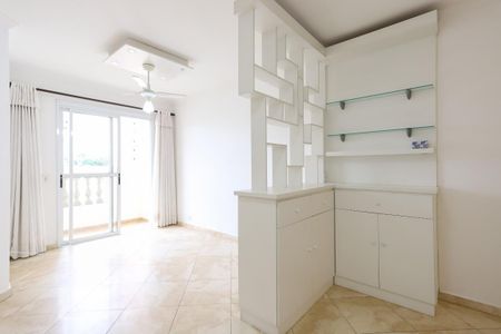 Apartamento para alugar com 75m², 3 quartos e 2 vagas Apartamento para alugar com 75m², 3 quartos e 2 vagasSala