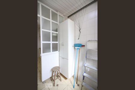 Apartamento para alugar com 75m², 3 quartos e 2 vagas Apartamento para alugar com 75m², 3 quartos e 2 vagasLavanderia