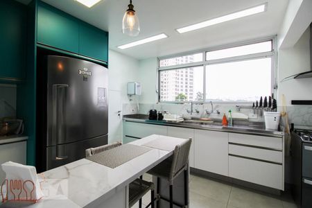 Apartamento à venda com 185m², 3 quartos e 2 vagasCozinha