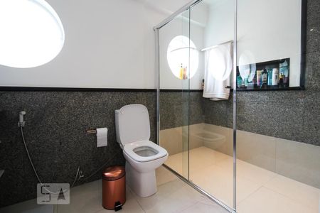 Apartamento à venda com 185m², 3 quartos e 2 vagasBanheiro da Suíte 