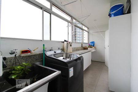 Apartamento à venda com 185m², 3 quartos e 2 vagasÁrea de Serviço 