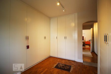 Apartamento à venda com 185m², 3 quartos e 2 vagasCloset da Suíte 