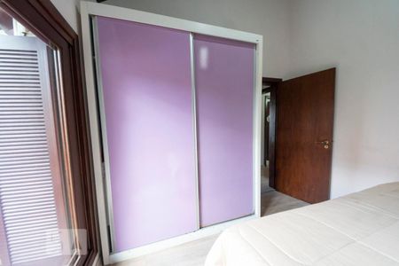 Casa à venda com 217m², 4 quartos e 2 vagasQuarto 4