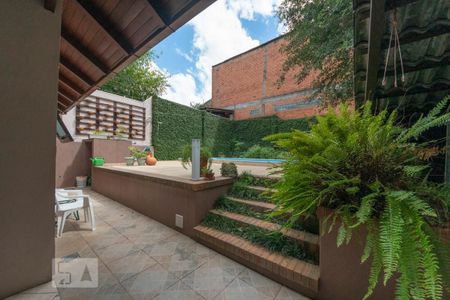 Casa à venda com 217m², 4 quartos e 2 vagasÁrea Externa