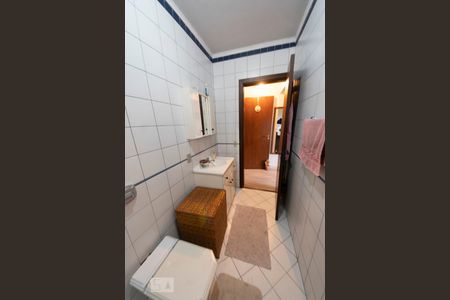 Casa à venda com 217m², 4 quartos e 2 vagasBanheiro