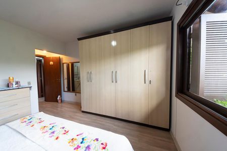 Casa à venda com 217m², 4 quartos e 2 vagasQuarto 1