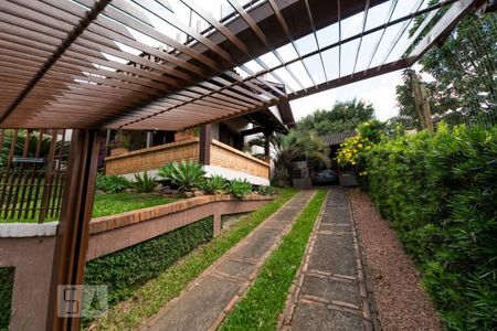 Casa à venda com 217m², 4 quartos e 2 vagasGaragem