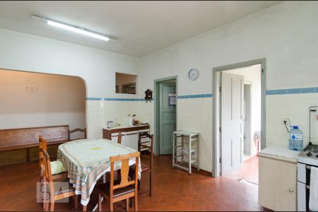 Casa à venda com 130m², 4 quartos e 8 vagasCozinha