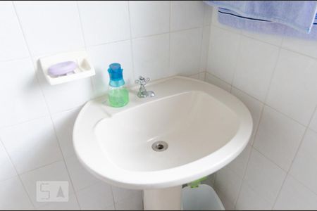 Casa à venda com 130m², 4 quartos e 8 vagasBanheiro