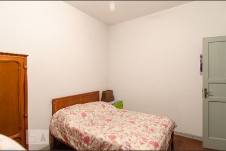 Casa à venda com 130m², 4 quartos e 8 vagasQuarto 2