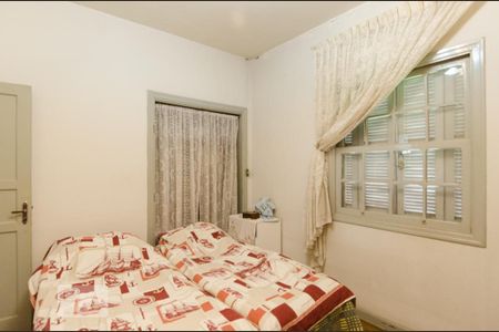 Casa à venda com 130m², 4 quartos e 8 vagasQuarto 4