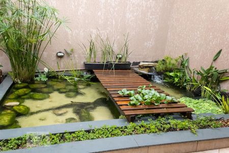 Casa à venda com 250m², 3 quartos e 2 vagas Casa à venda com 250m², 3 quartos e 2 vagasÁrea Externa - Lago Artificial