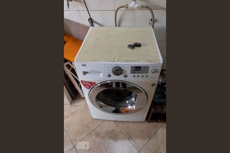 Casa à venda com 250m², 3 quartos e 2 vagas Casa à venda com 250m², 3 quartos e 2 vagasÁrea de Serviço - Máquina de Lavar