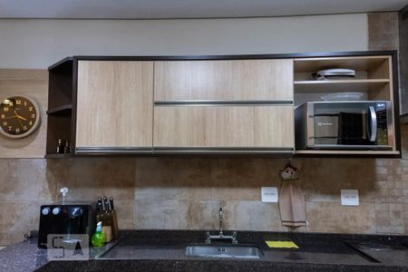 Casa à venda com 250m², 3 quartos e 2 vagas Casa à venda com 250m², 3 quartos e 2 vagasCozinha