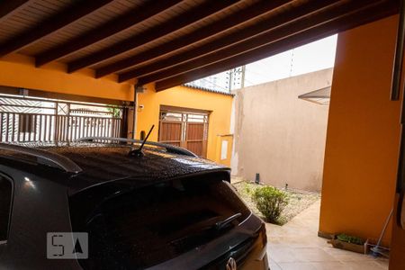 Casa à venda com 250m², 3 quartos e 2 vagas Casa à venda com 250m², 3 quartos e 2 vagasGaragem